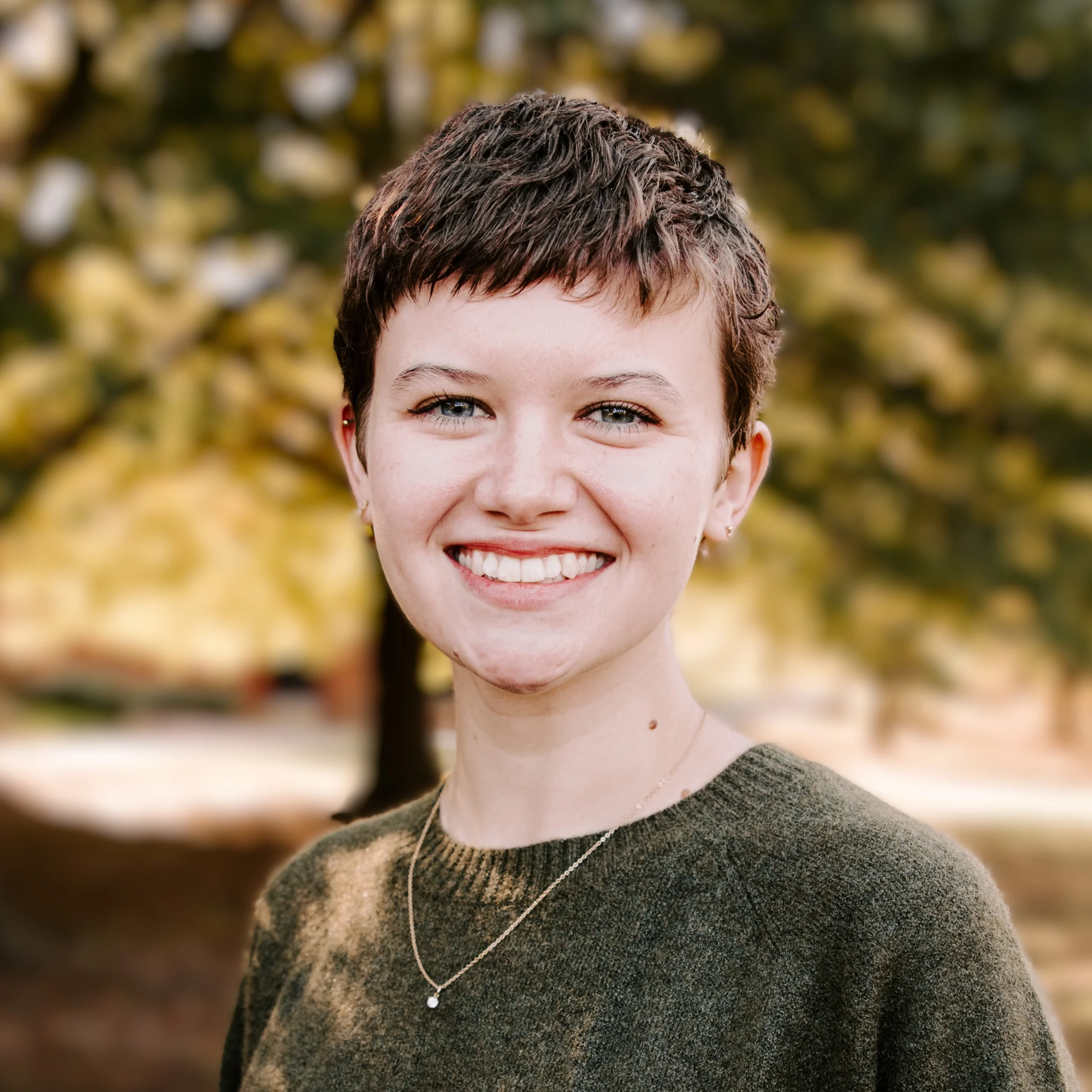 Headshot of Karis Kemp